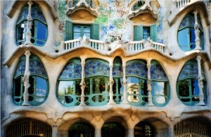 gaudi apartment house